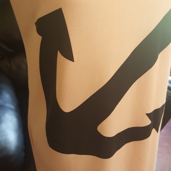 π Blush Anchor Dress - Picture 5 of 6